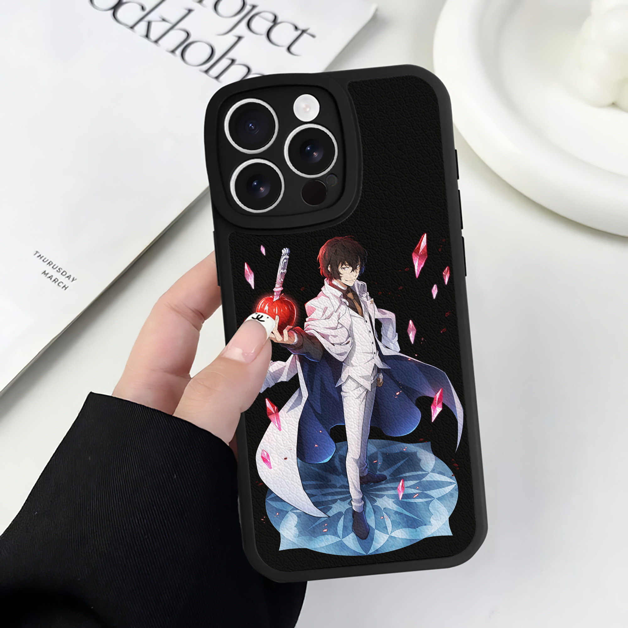 （画像用） 文豪ストレイドッグス Bungo Stray Dogs 【iPhone 16シリーズ対応】シリコンスマホケース（レザー調） 材質：シリコン